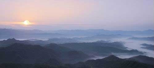 �������ɽ�ƺ�