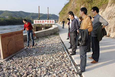 社法民宗委委员视察我县城市供水工作