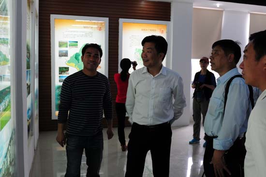 黄小杭调研员组织农业界委员到将乐万安镇考察